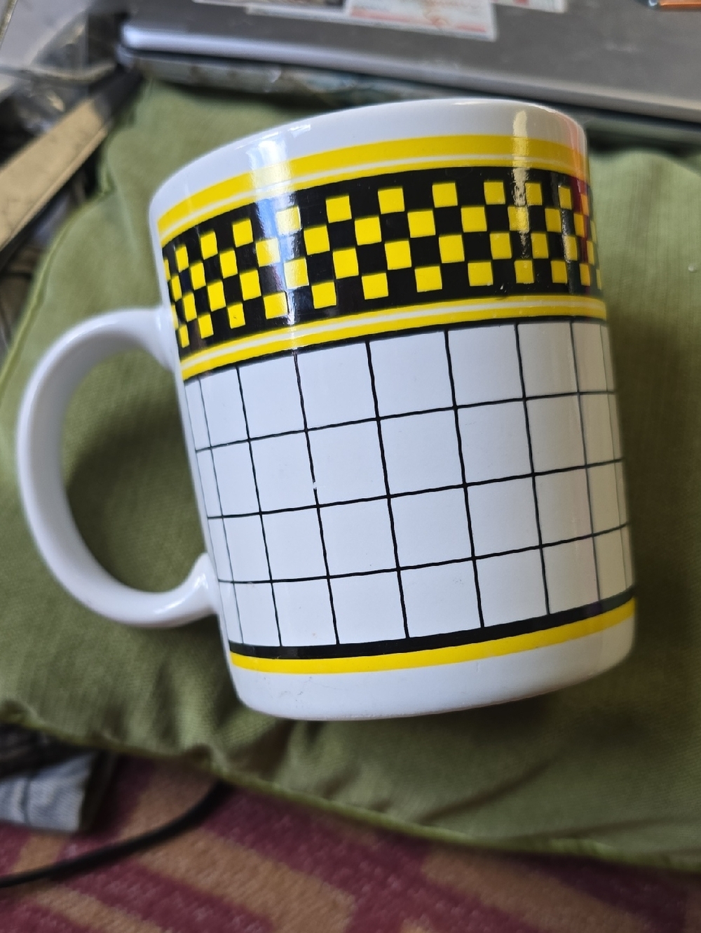Lauffer Gailstyn-Sutton Japan VINTAGE Graphic Grid Mug Yellow Black White Checks